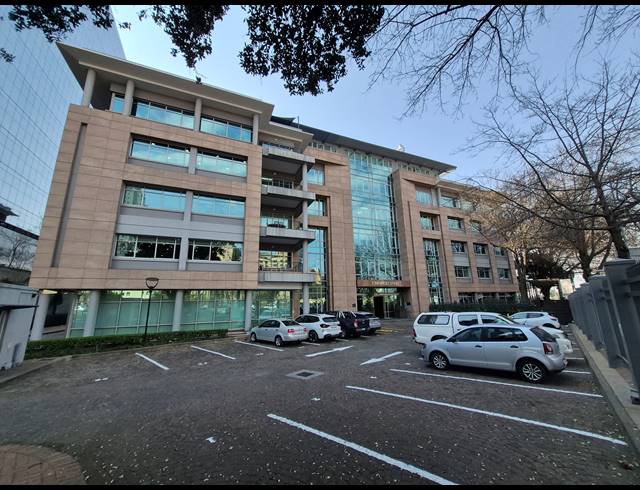 968M² OFFICE TO LET IN SANDTON CENTRAL
